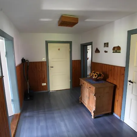 Reetdachkate Am Feldrand Mit Grandiosem Weitblick Alpehytte *