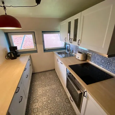 Chalet Reetdachkate Am Feldrand Mit Grandiosem Weitblick