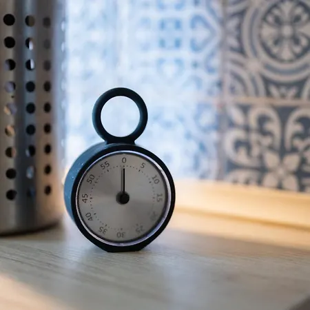 Reetdachkate Am Feldrand Mit Grandiosem Weitblick * Damlos