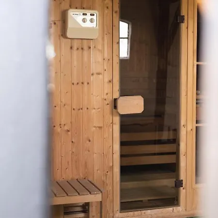 Dağ evi Reetdachkate Am Feldrand Mit Grandiosem Weitblick