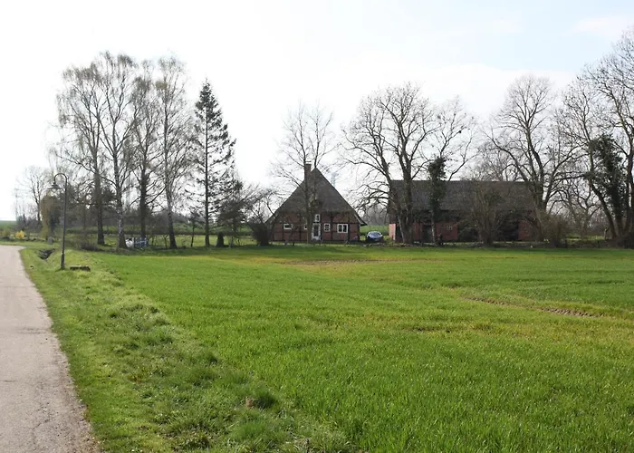 Alpehytte Reetdachkate Am Feldrand Mit Grandiosem Weitblick