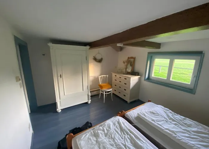 Reetdachkate Am Feldrand Mit Grandiosem Weitblick Alpehytte *