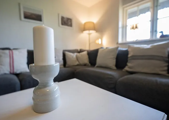 Reetdachkate Am Feldrand Mit Grandiosem Weitblick Alpehytte *